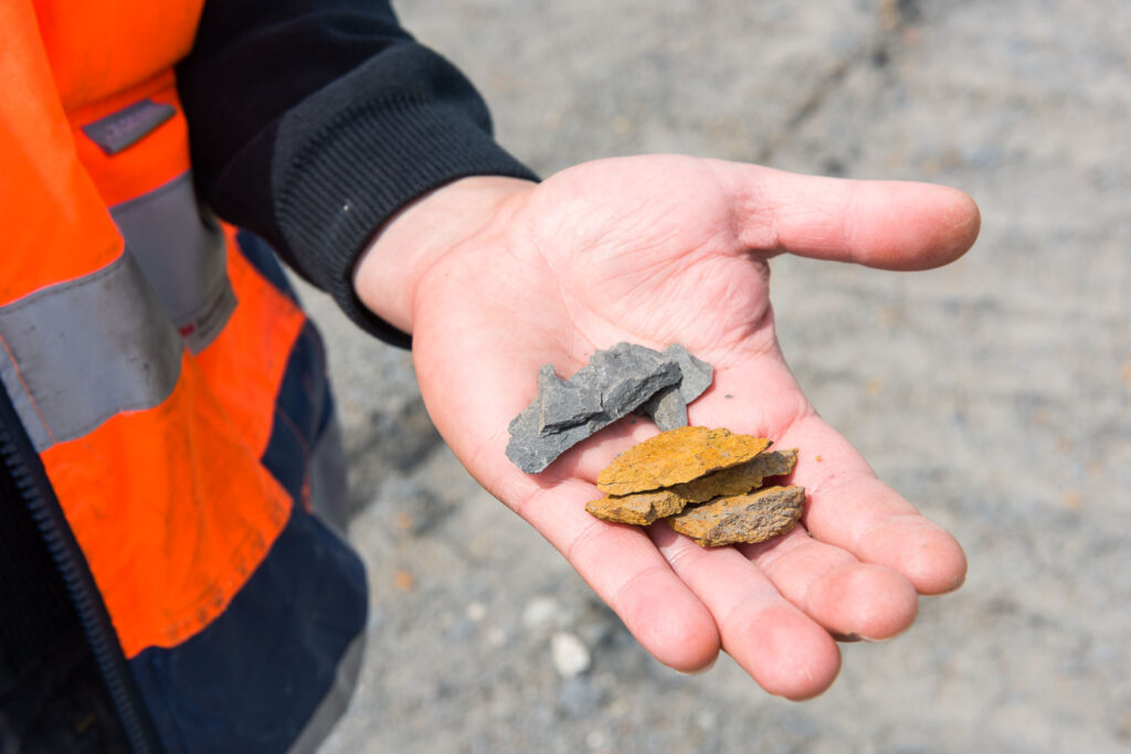 Grey and ochre clay raw material