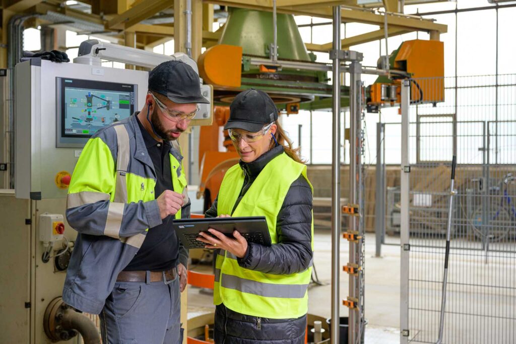 wienerberger-production-02-pipe-press-1